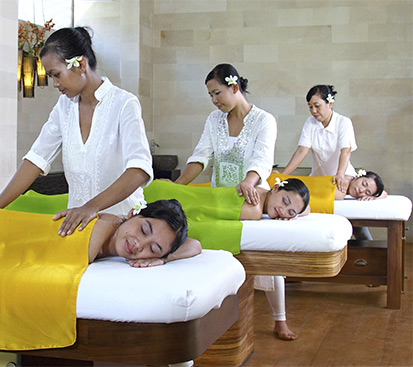 spa therapist